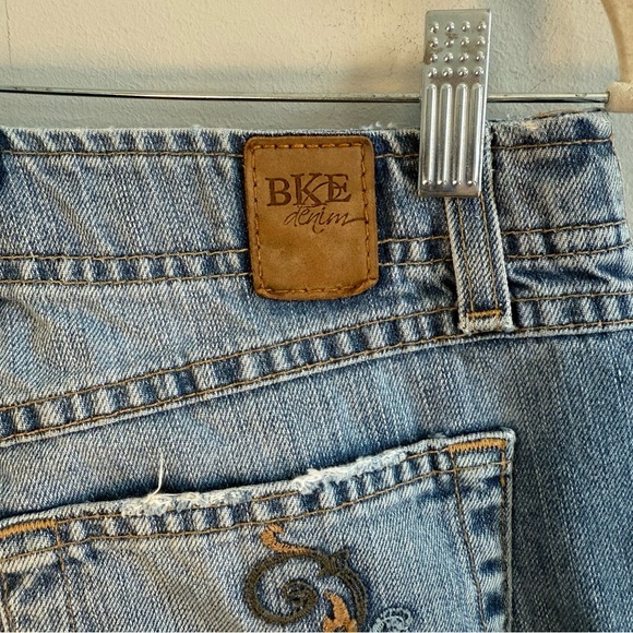 BKE Vintage Y2K Flare Jeans, Size 30, Excellent Condition! - Picture 6 of 11